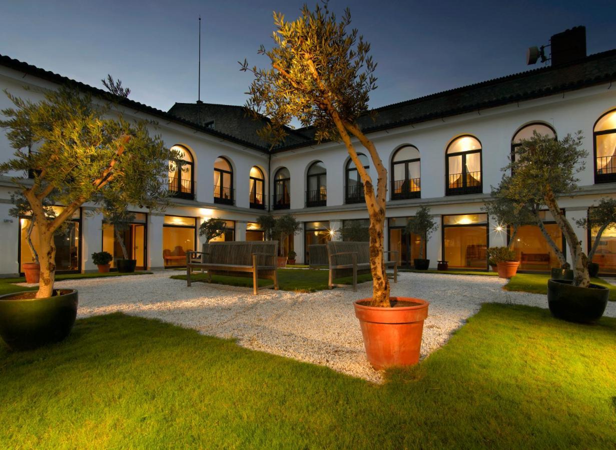 Parador De Трухильо Екстериор снимка