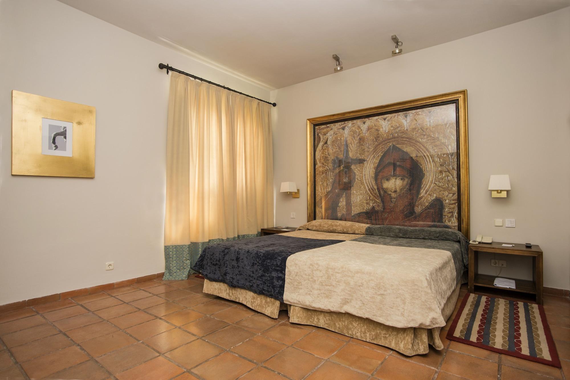 Parador De Трухильо Екстериор снимка
