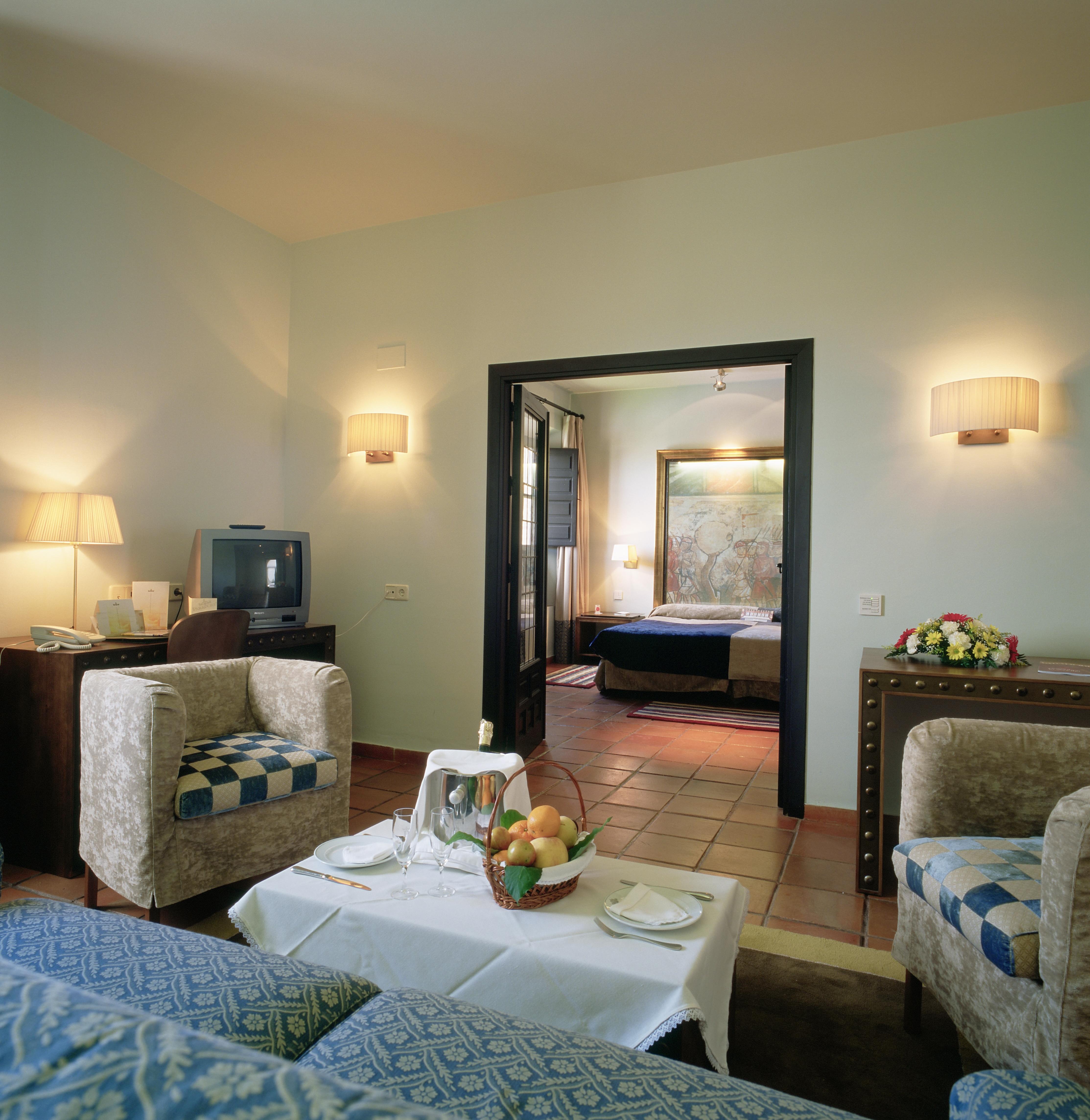 Parador De Трухильо Екстериор снимка
