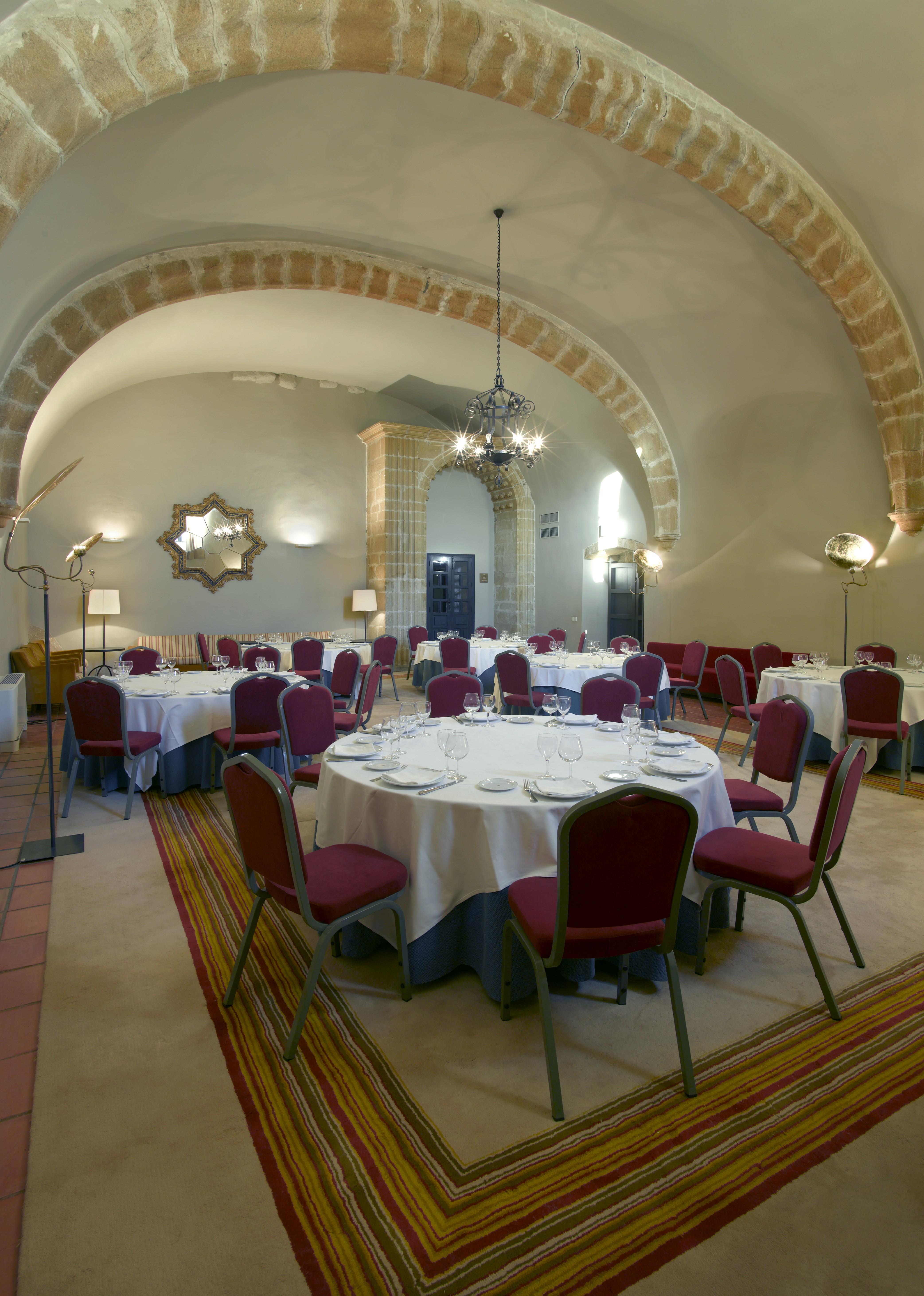 Parador De Трухильо Екстериор снимка